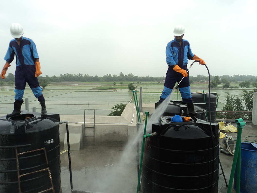 A1 cleaner gurgaon - Underground and Overhead Water Tank Cleaning Gurgaon
