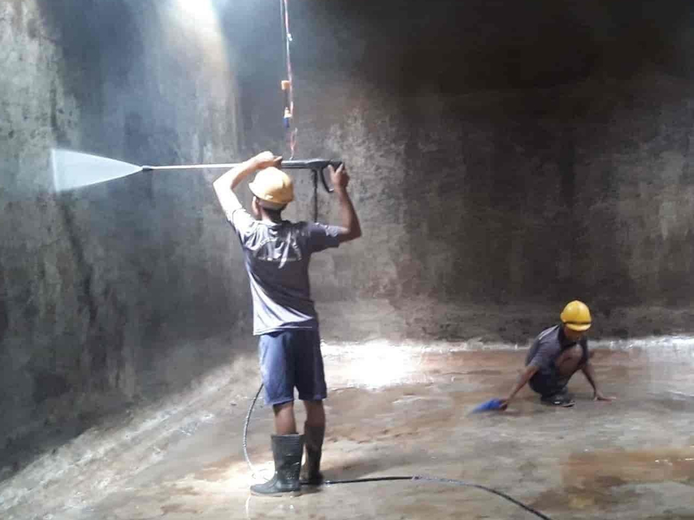 A1 cleaner gurgaon - Underground and Overhead Water Tank Cleaning Gurgaon